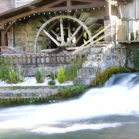 Logis - Hotel & Restaurant Moulin Des Forges Saint-Omer-en-Chaussée Exterior foto